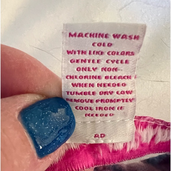 GUC Leoma Lovegrove “Pink Racers”  T-shirt - Picture 4 of 5